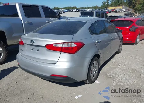 2016 Kia Forte Lx z USA, uszkodzony, nr VIN KNAFK4A61G5466903